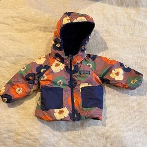 Reversible Patagonia Hooded Puffer Jacket size 6-12 months